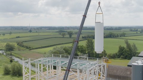 DJI_0996.MOV.00_03_40_01.Still001